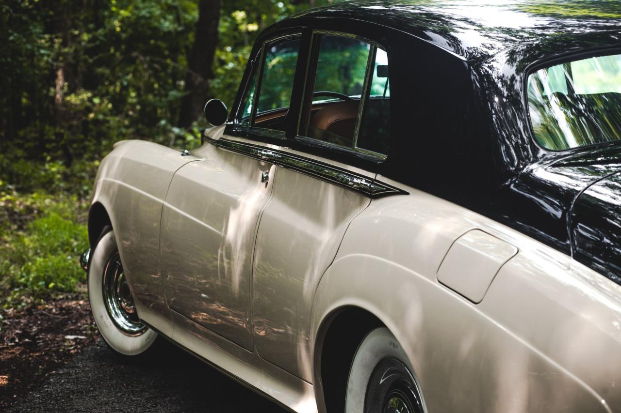 1961 Rolls - Royce Silver Cloud