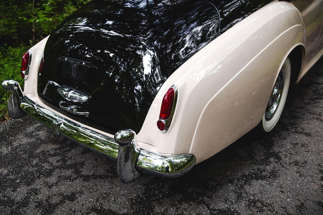 1961 Rolls - Royce Silver Cloud