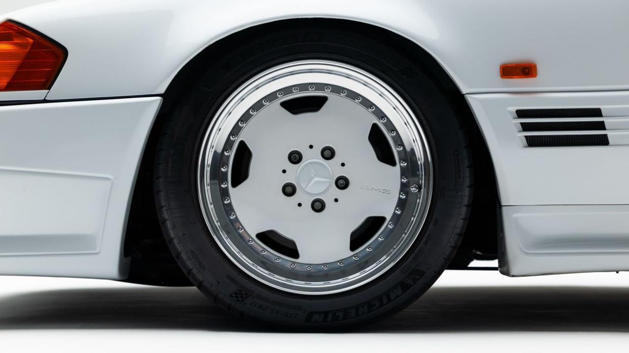 1991 Mercedes - Benz SL 60 AMG