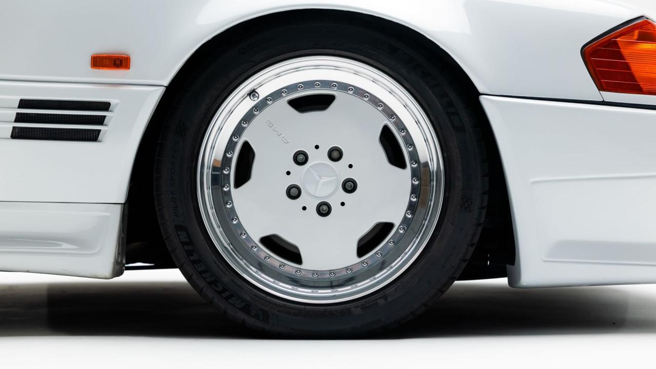 1991 Mercedes - Benz SL 60 AMG