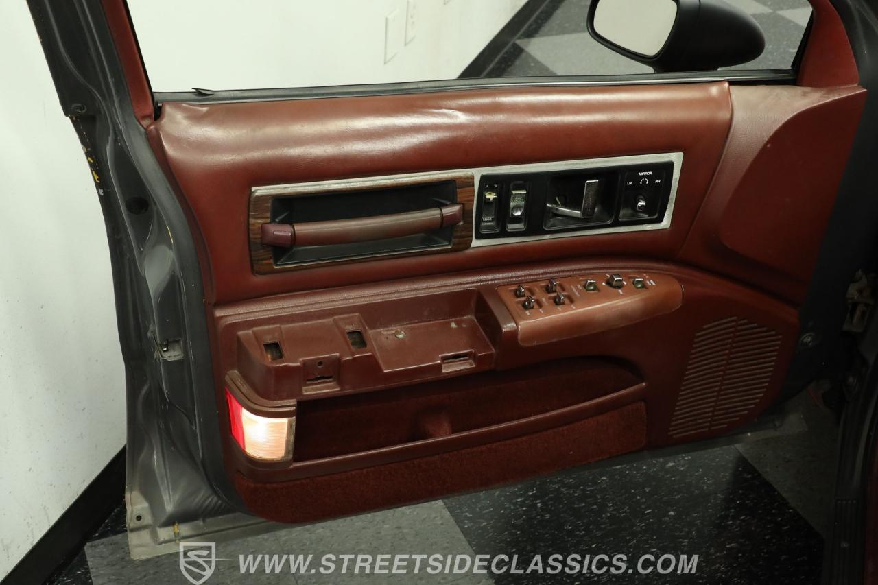 1992 Oldsmobile Custom Cruiser
