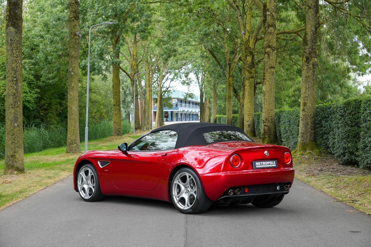 2010 Alfa Romeo 8C Competizione Spider 4.7 V8