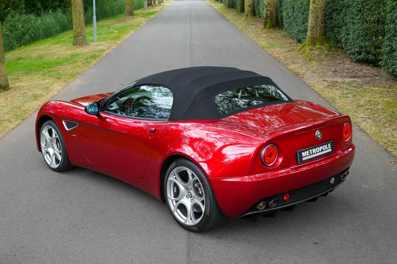 2010 Alfa Romeo 8C Competizione Spider 4.7 V8