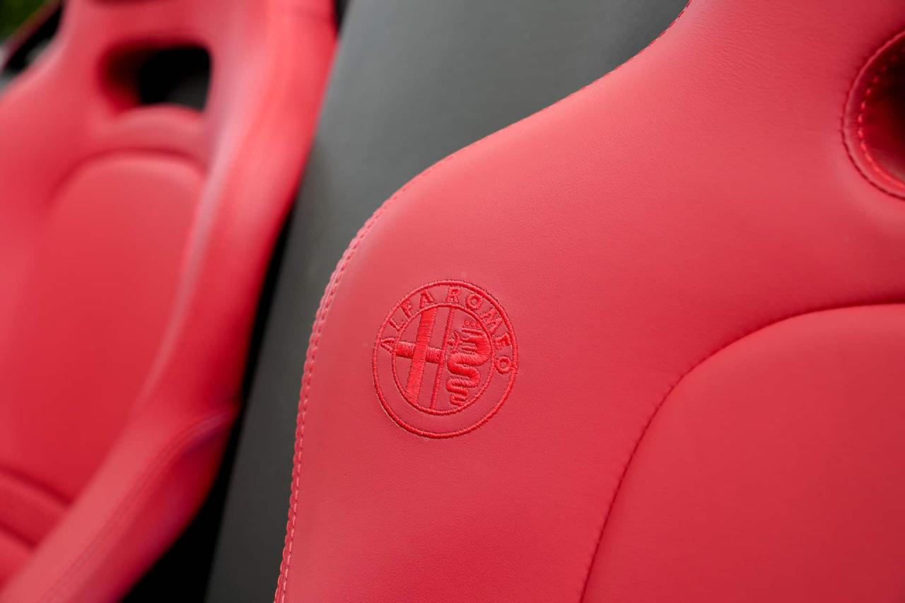 2010 Alfa Romeo 8C Competizione Spider 4.7 V8