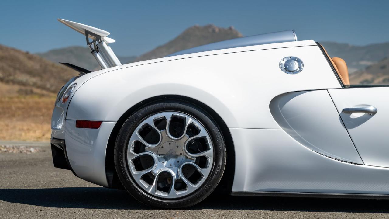 2011 Bugatti Veyron 16.4 Grand Sport