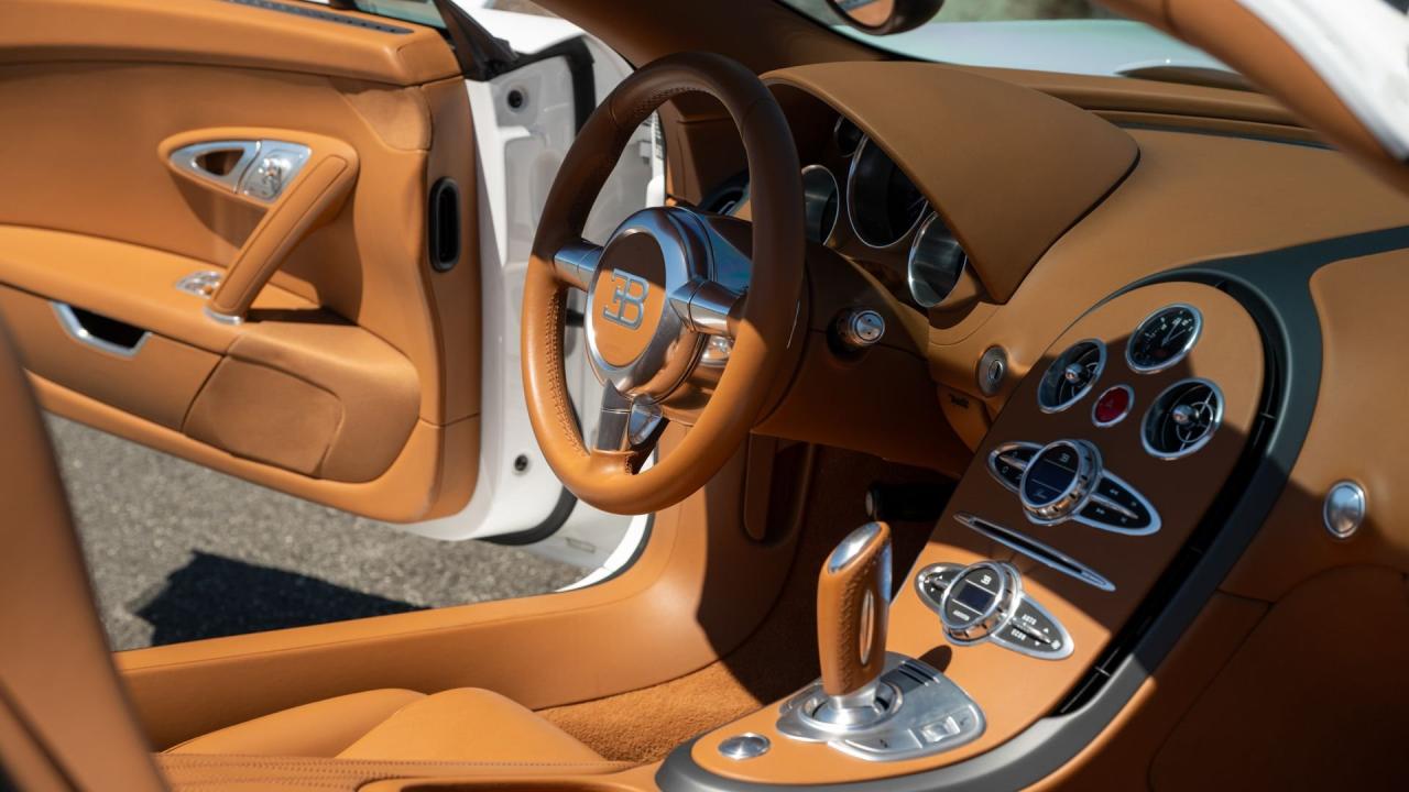 2011 Bugatti Veyron 16.4 Grand Sport