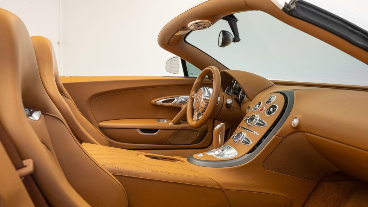 2011 Bugatti Veyron 16.4 Grand Sport