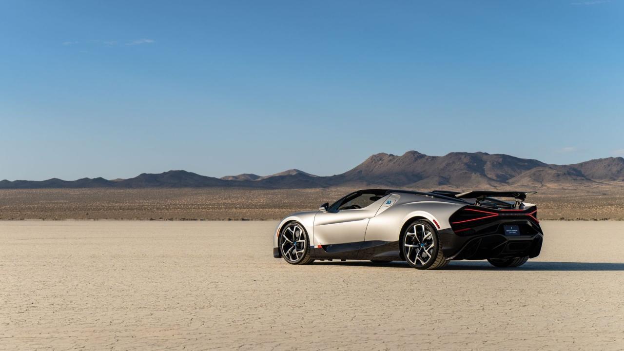 2025 Bugatti W16 Mistral