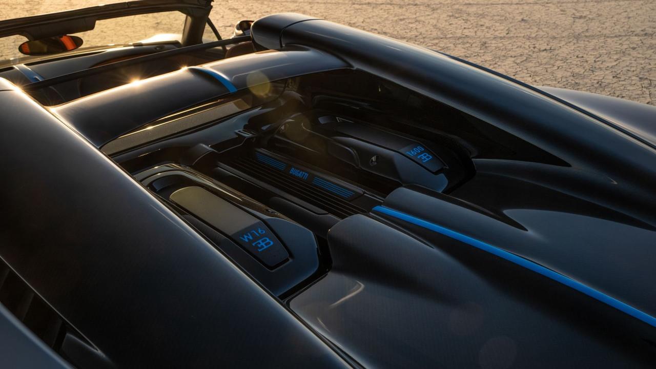 2025 Bugatti W16 Mistral