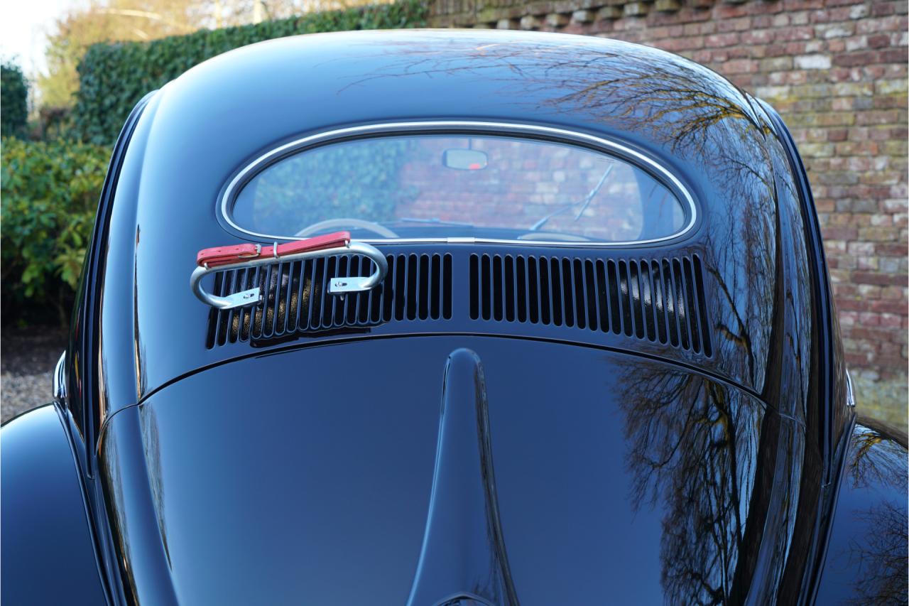 1955 Volkswagen Beetle Oval-Window &ldquo;Restored to its original purity&rdquo;