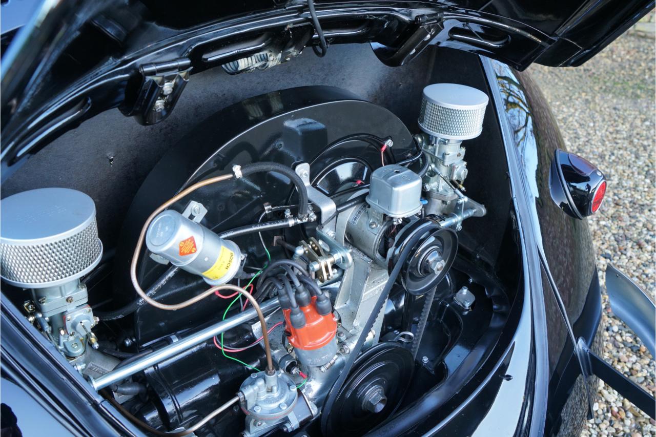 1955 Volkswagen Beetle Oval-Window &ldquo;Restored to its original purity&rdquo;
