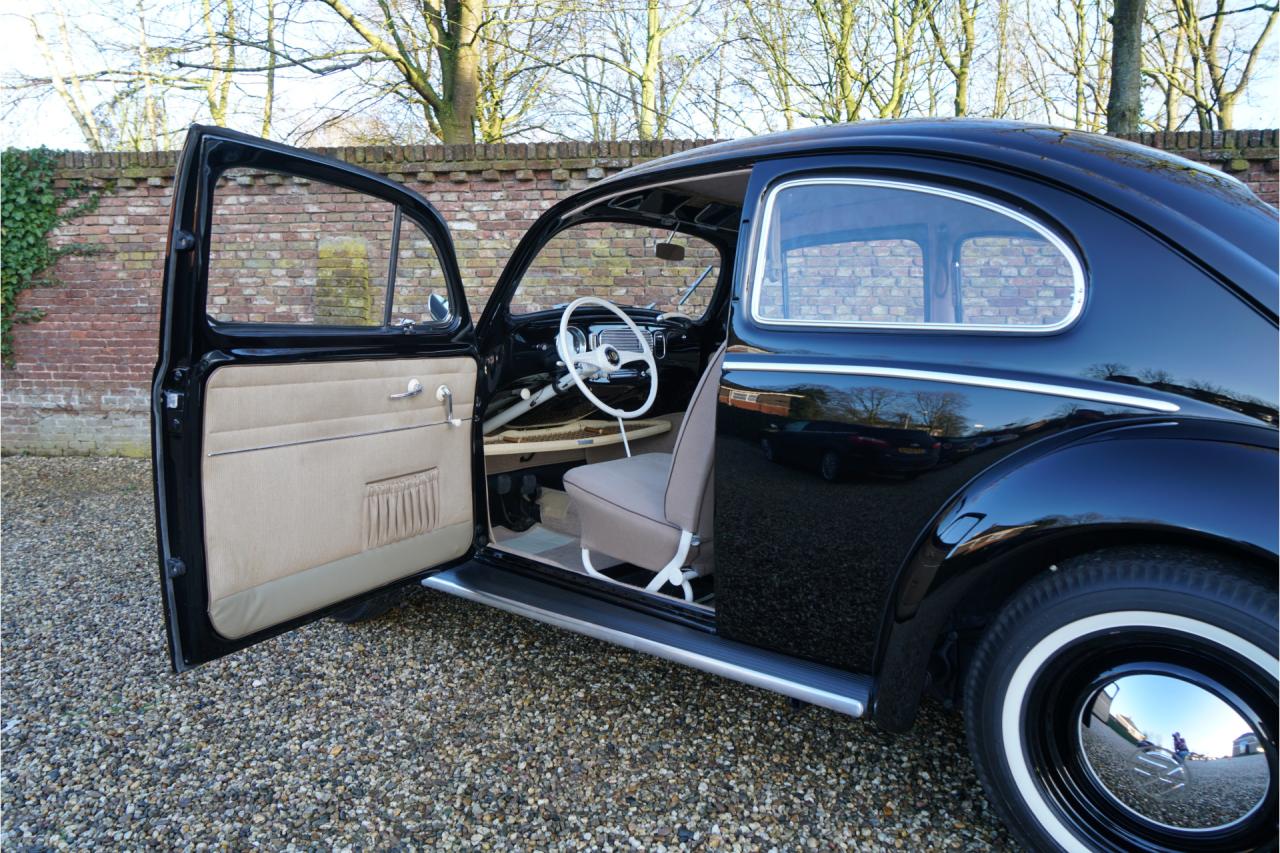 1955 Volkswagen Beetle Oval-Window &ldquo;Restored to its original purity&rdquo;
