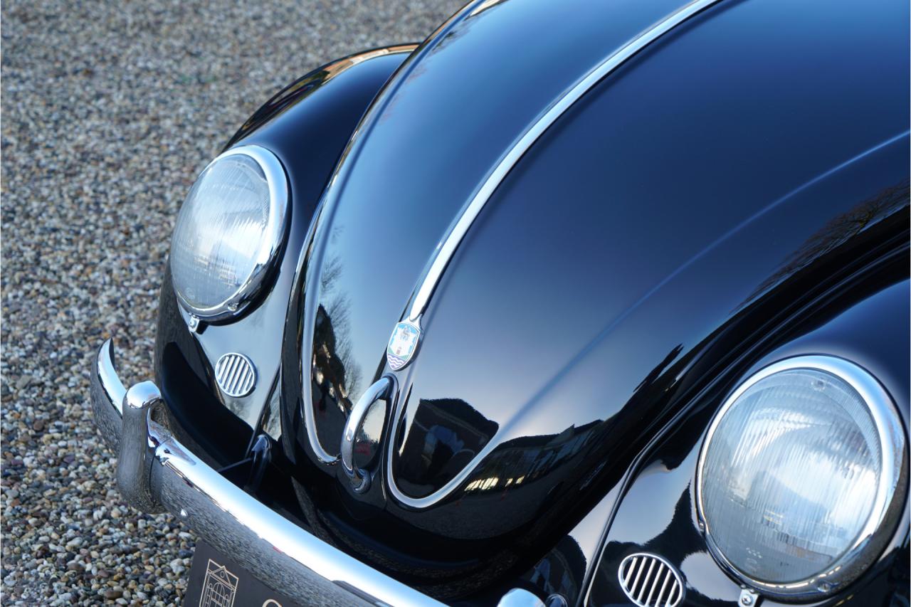 1955 Volkswagen Beetle Oval-Window &ldquo;Restored to its original purity&rdquo;
