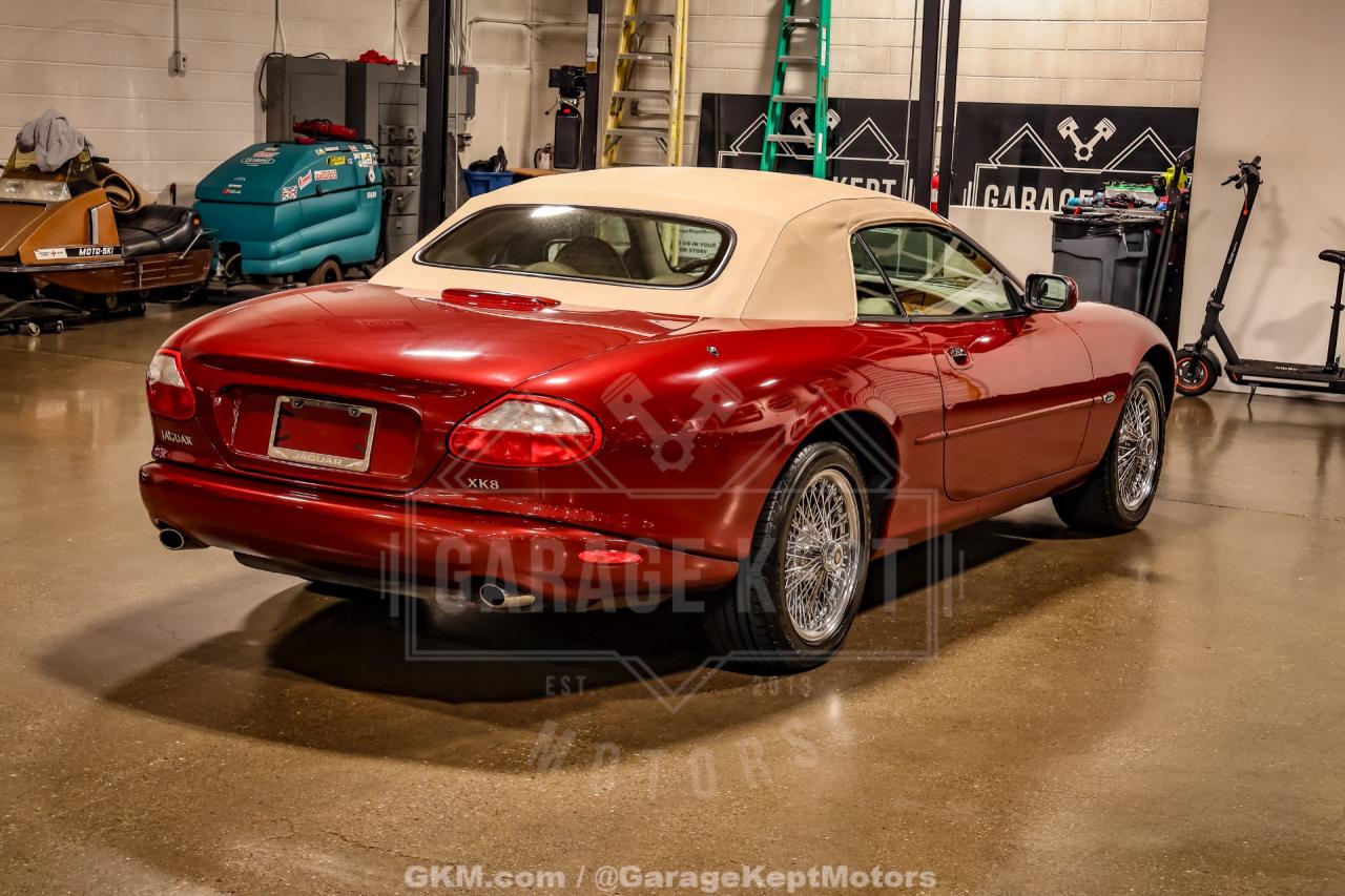 2000 Jaguar XK-Series