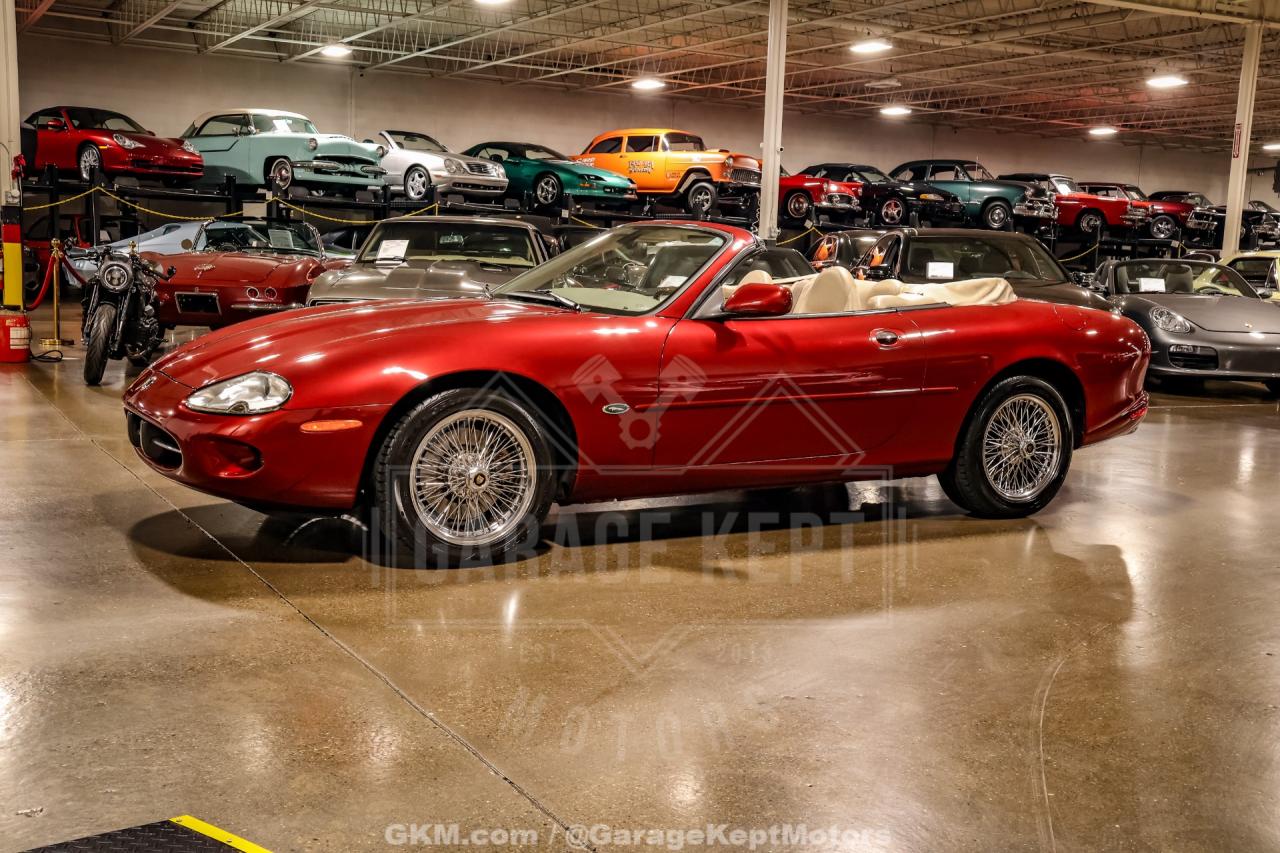 2000 Jaguar XK-Series