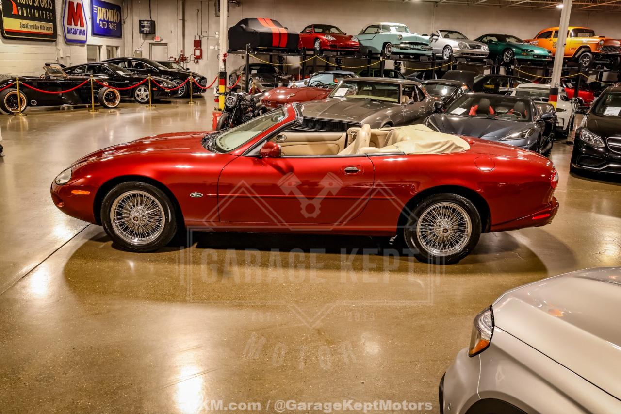 2000 Jaguar XK-Series