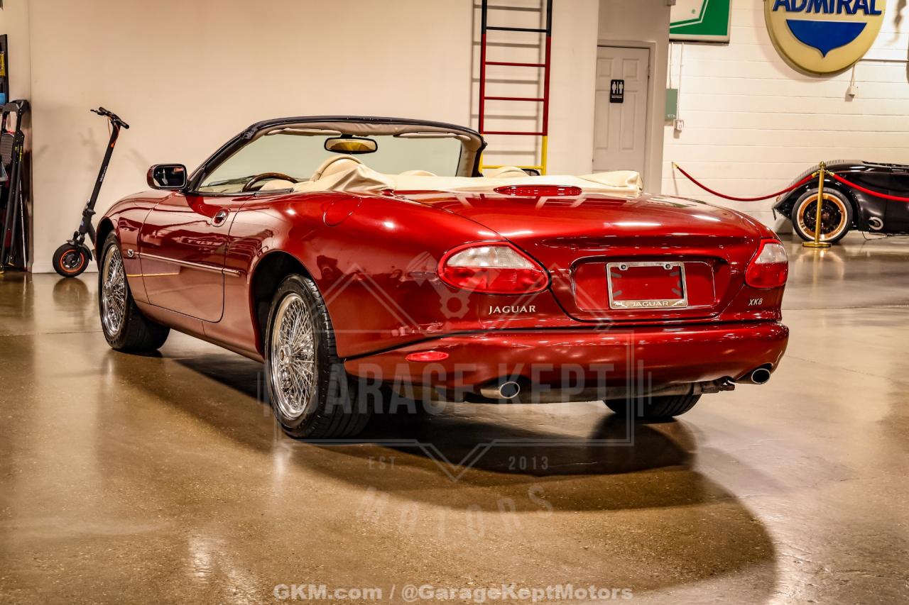 2000 Jaguar XK-Series
