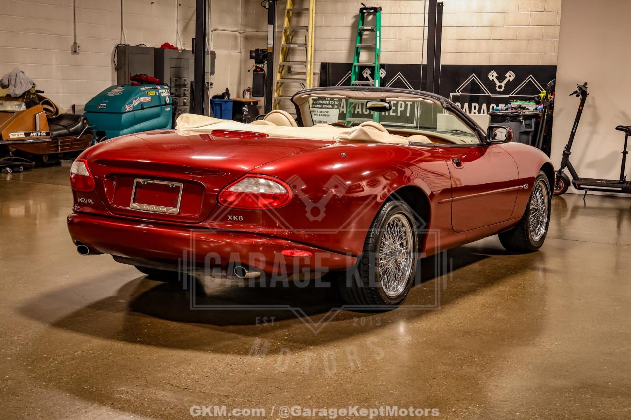 2000 Jaguar XK-Series