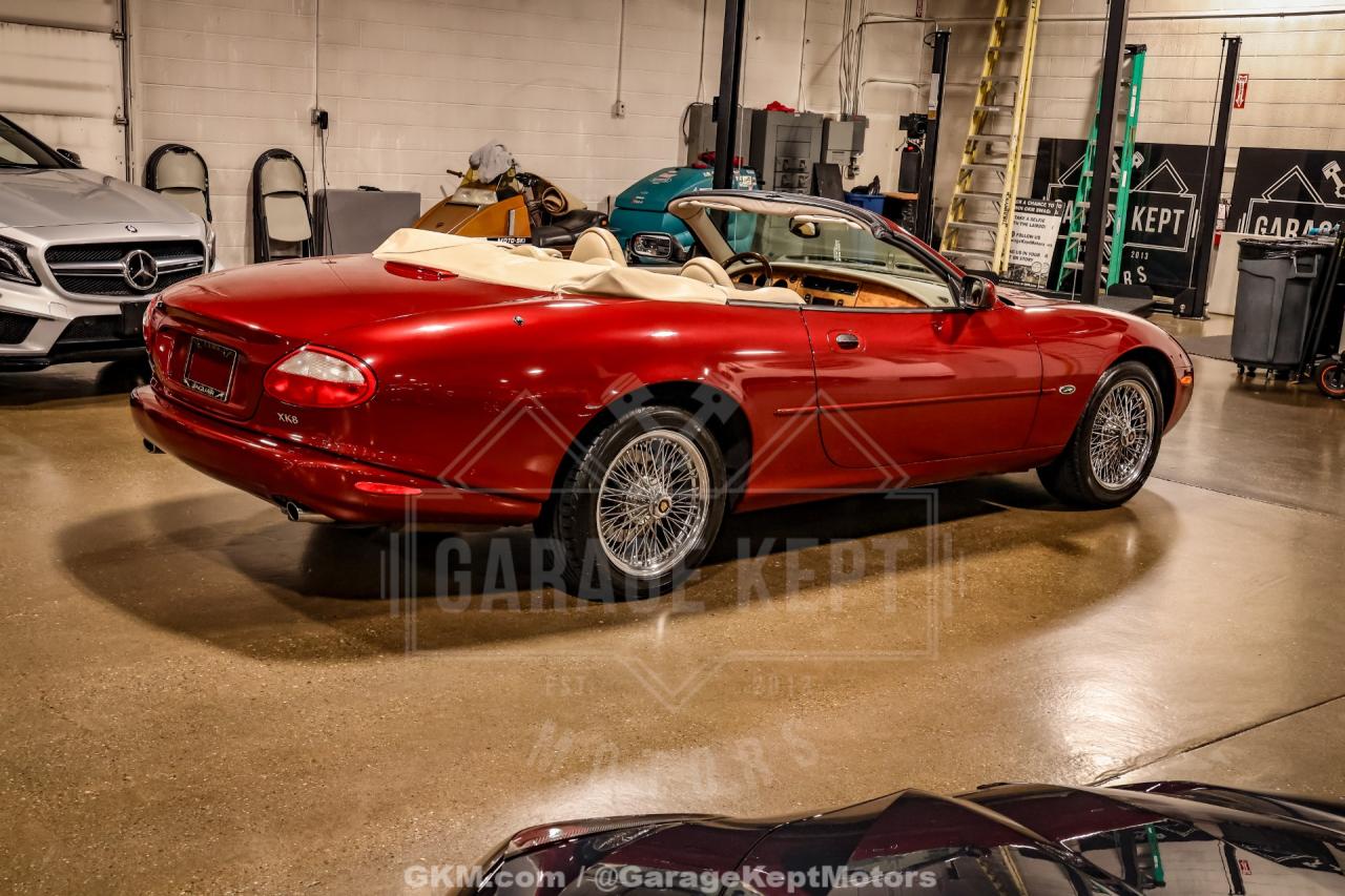 2000 Jaguar XK-Series