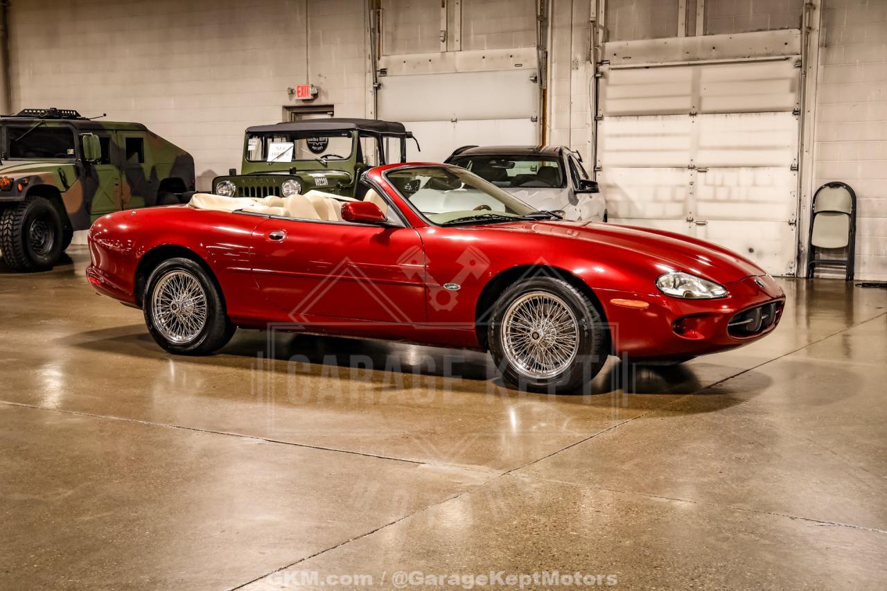 2000 Jaguar XK-Series