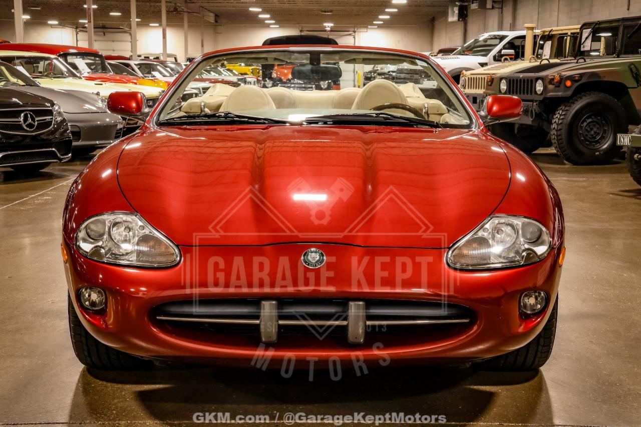 2000 Jaguar XK-Series