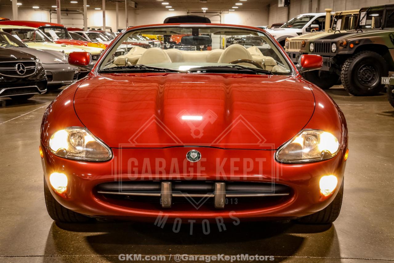 2000 Jaguar XK-Series