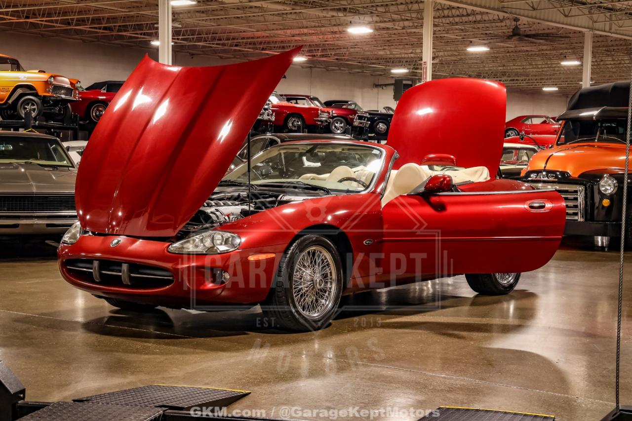 2000 Jaguar XK-Series