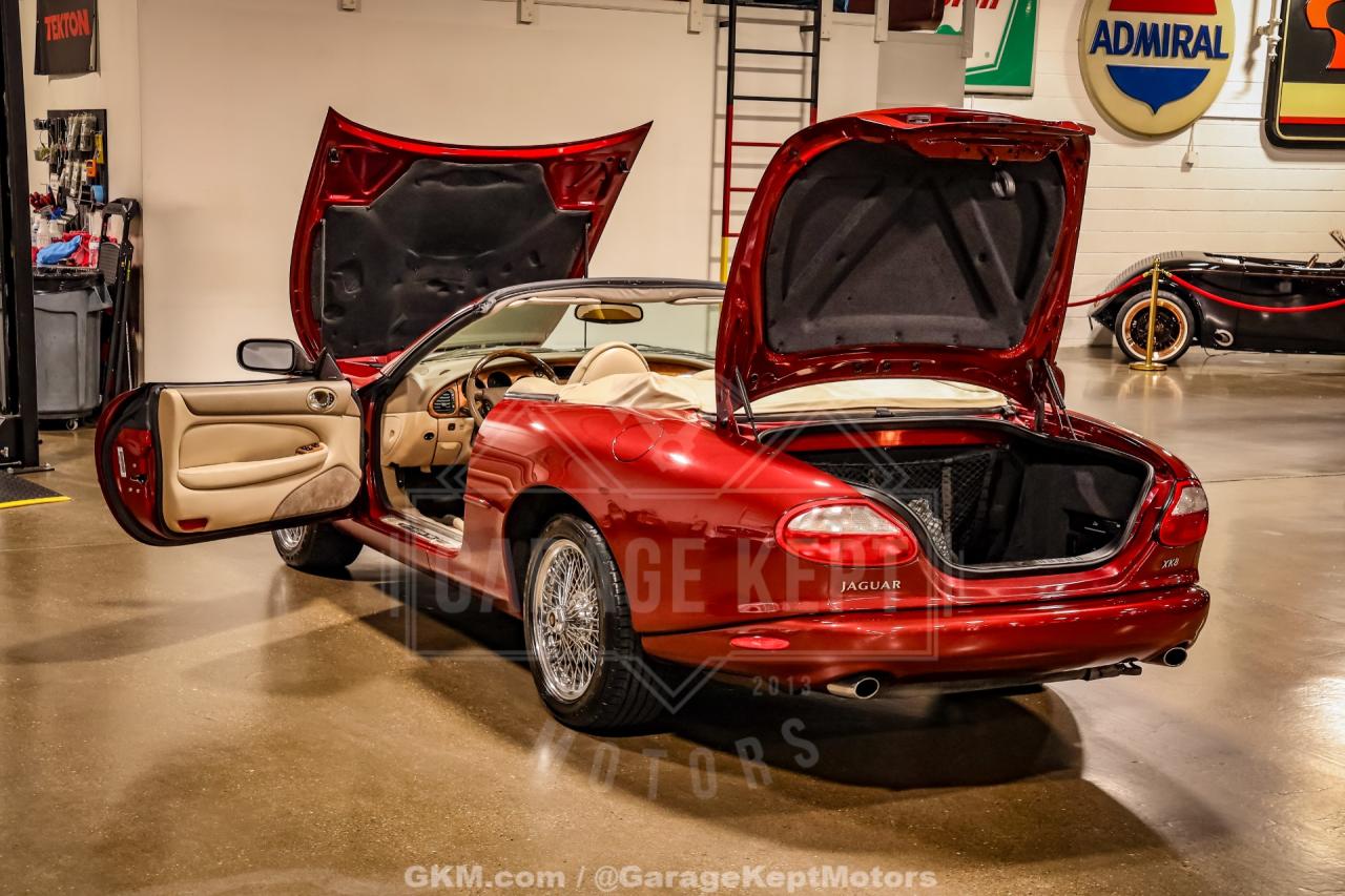 2000 Jaguar XK-Series