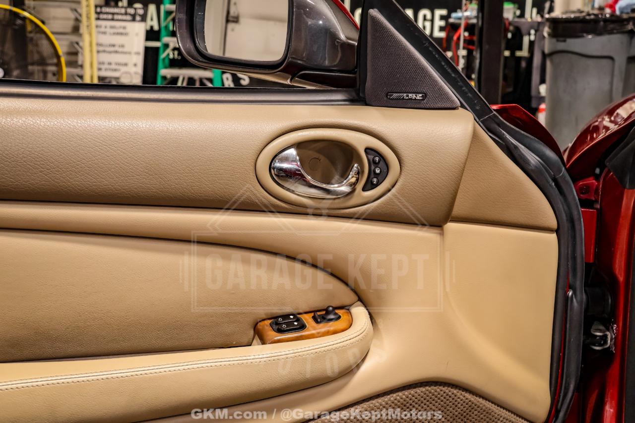 2000 Jaguar XK-Series