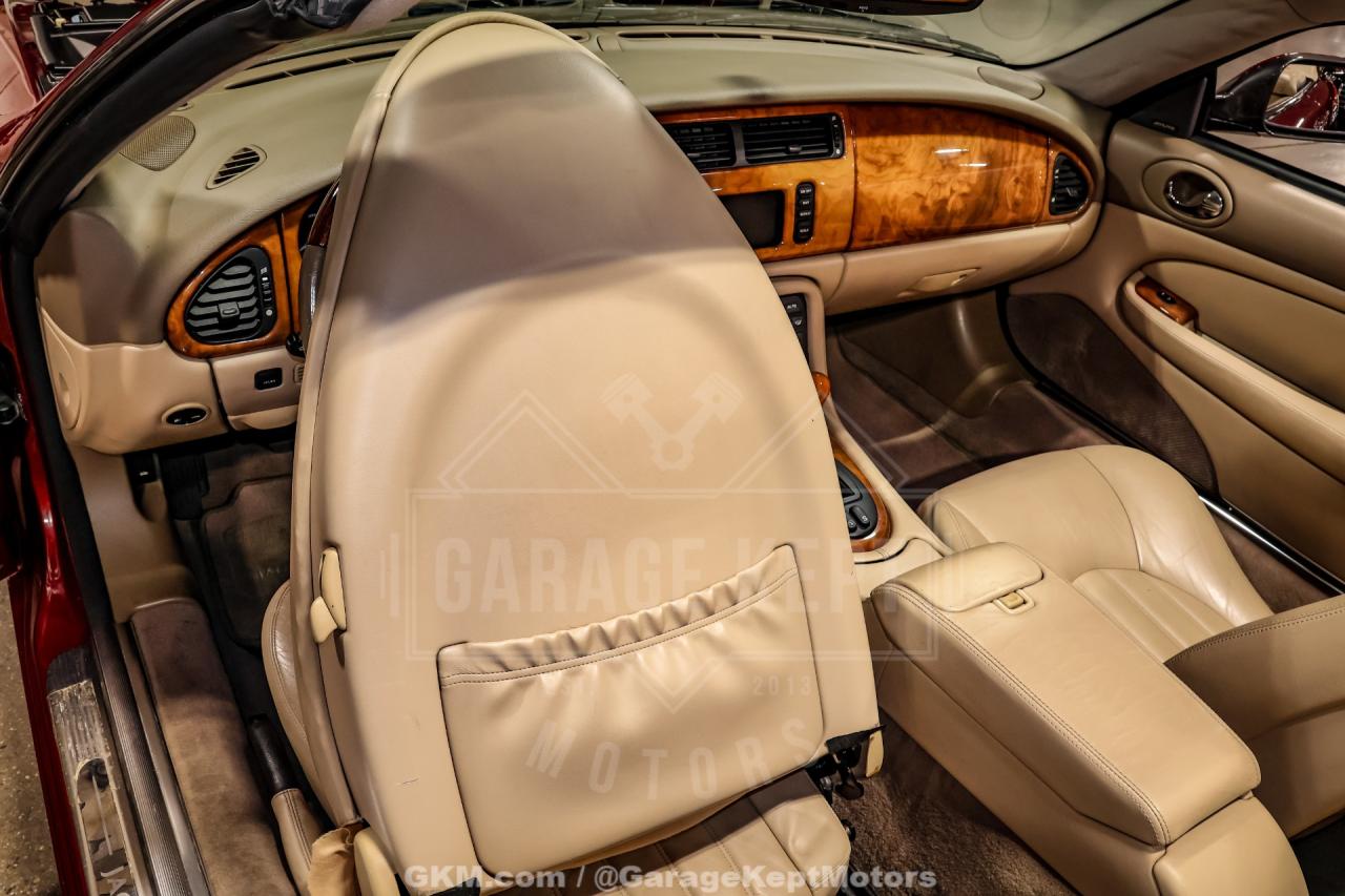 2000 Jaguar XK-Series