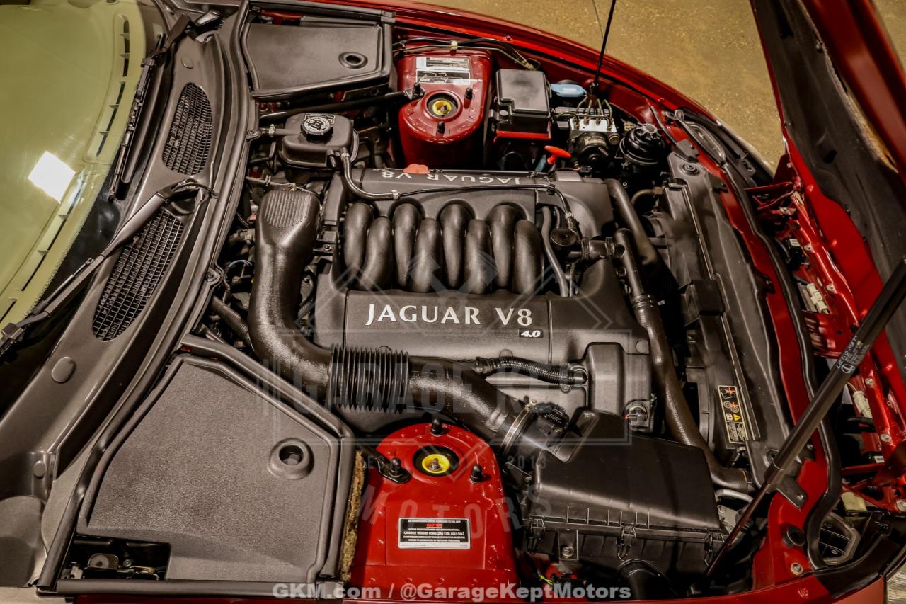 2000 Jaguar XK-Series