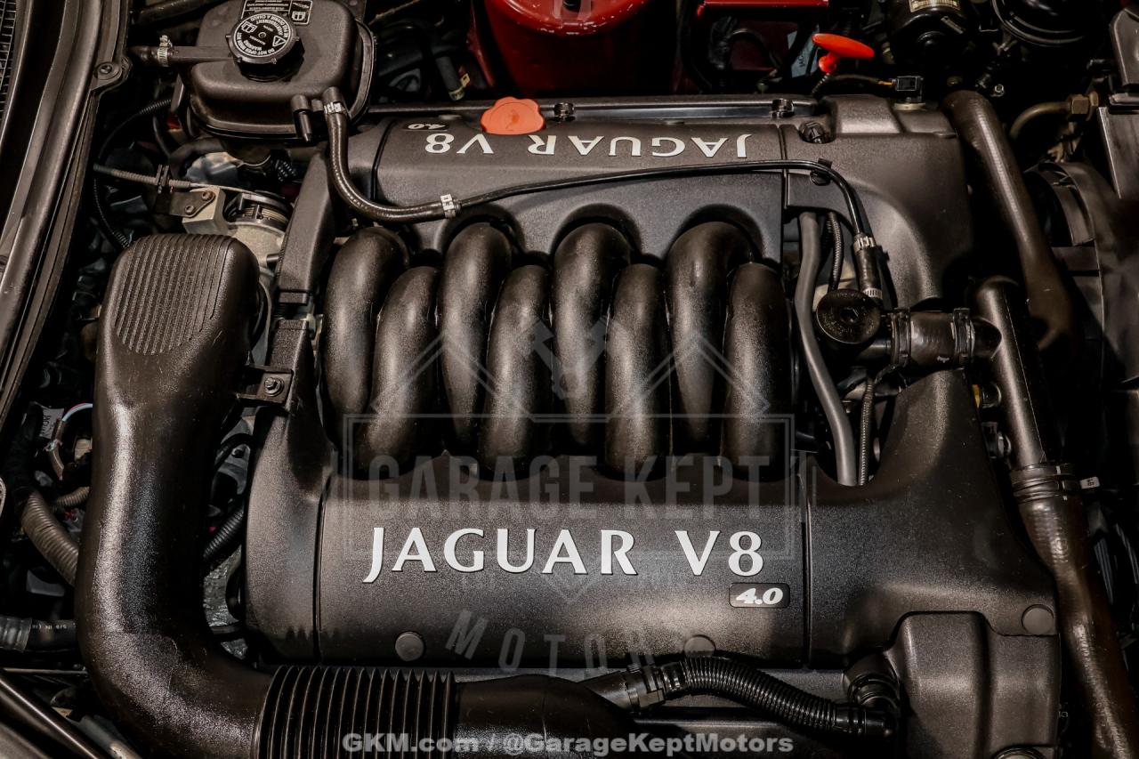 2000 Jaguar XK-Series