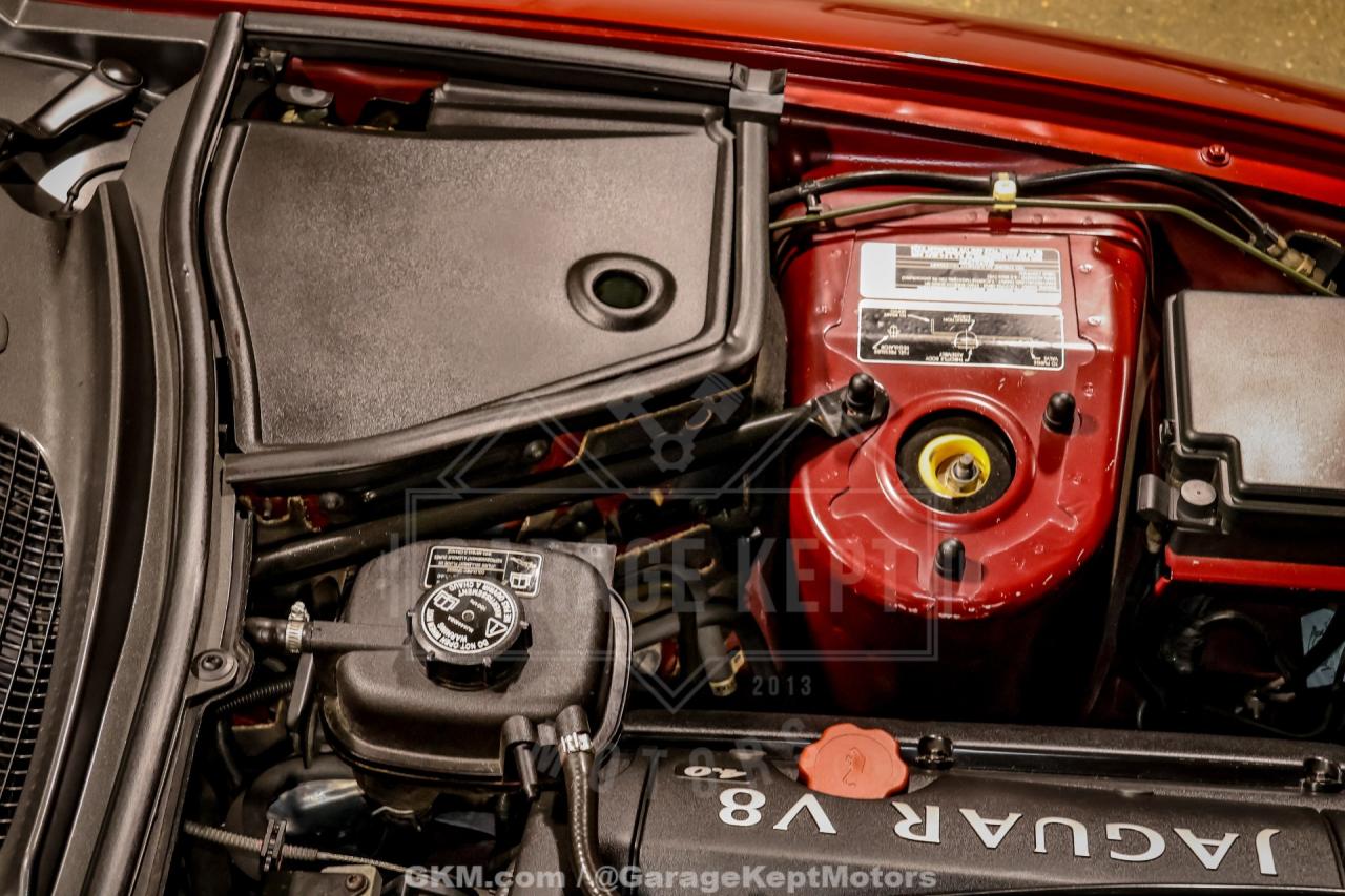 2000 Jaguar XK-Series