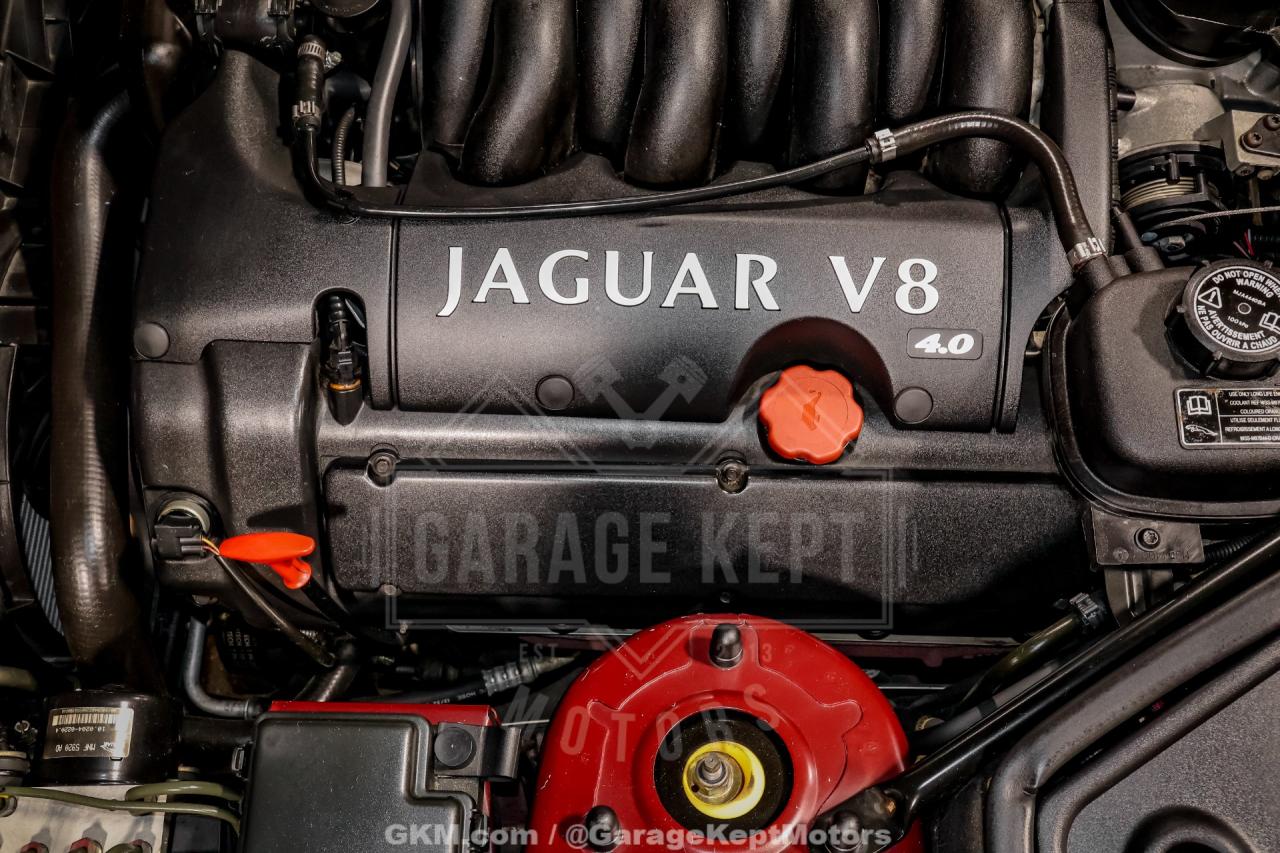 2000 Jaguar XK-Series