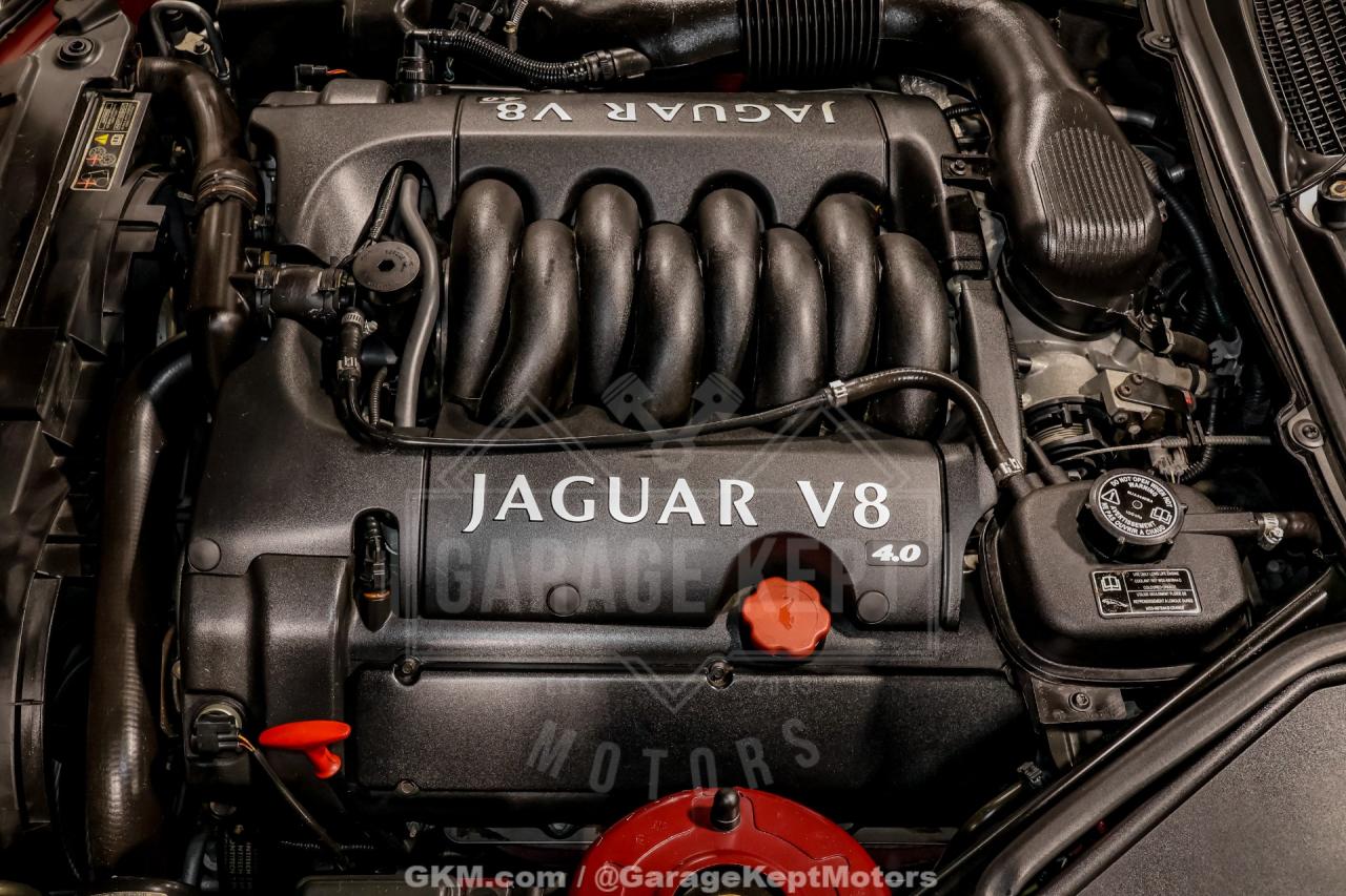 2000 Jaguar XK-Series