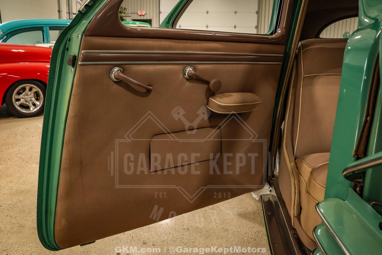 1936 Cord 810 Westchester