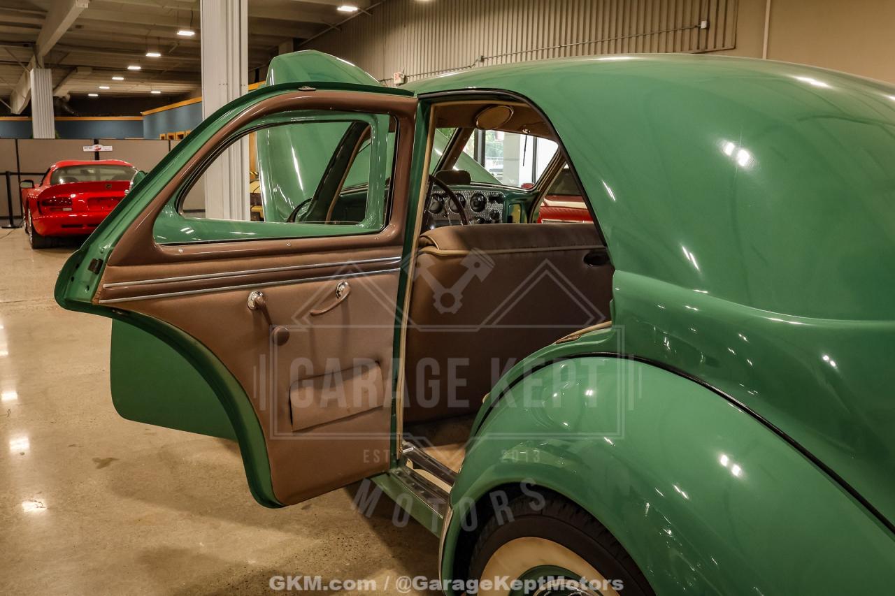 1936 Cord 810 Westchester