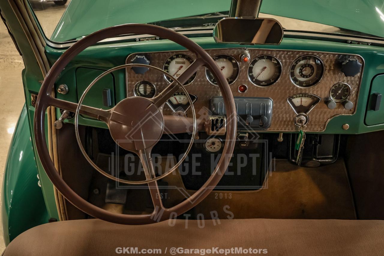 1936 Cord 810 Westchester