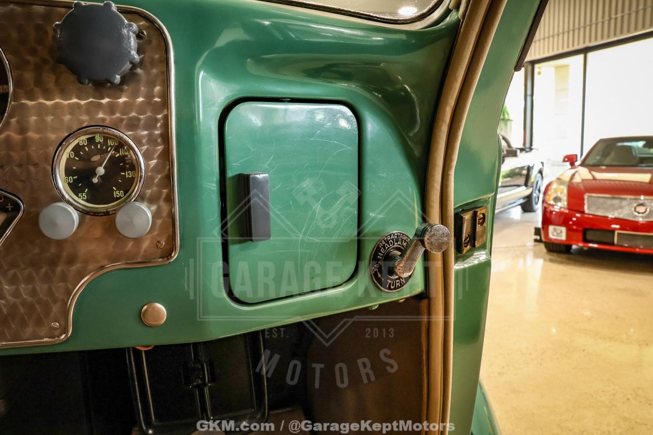 1936 Cord 810 Westchester