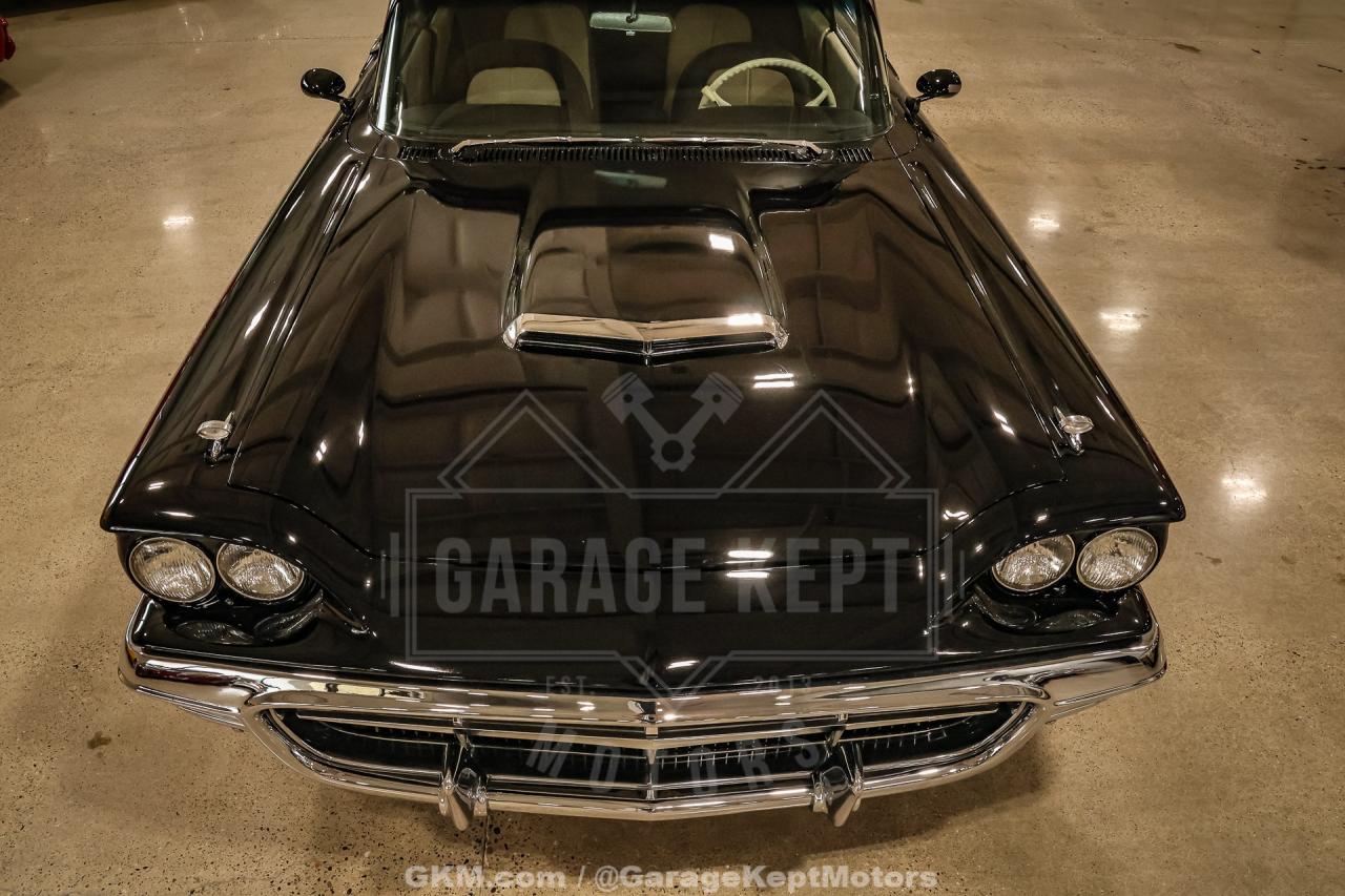 1960 Ford Thunderbird