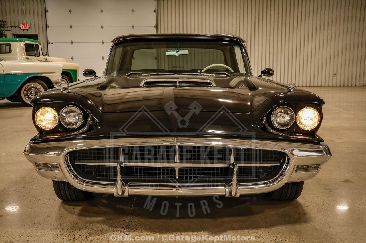 1960 Ford Thunderbird