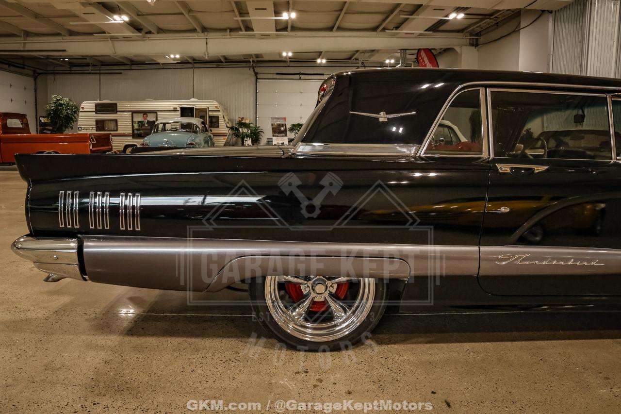 1960 Ford Thunderbird