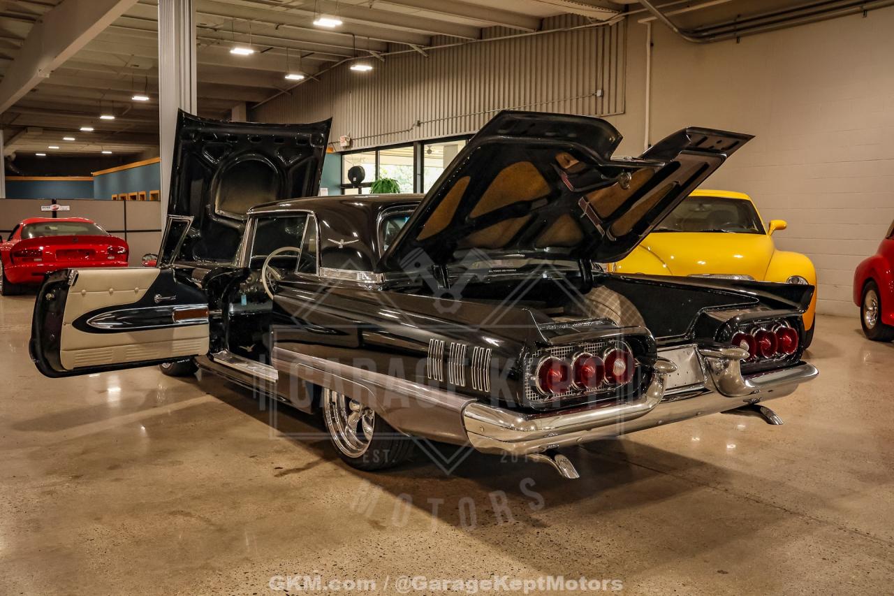 1960 Ford Thunderbird