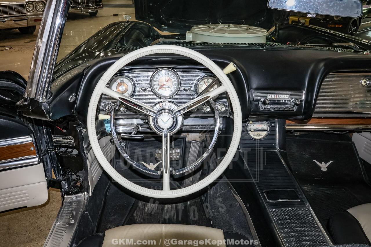 1960 Ford Thunderbird