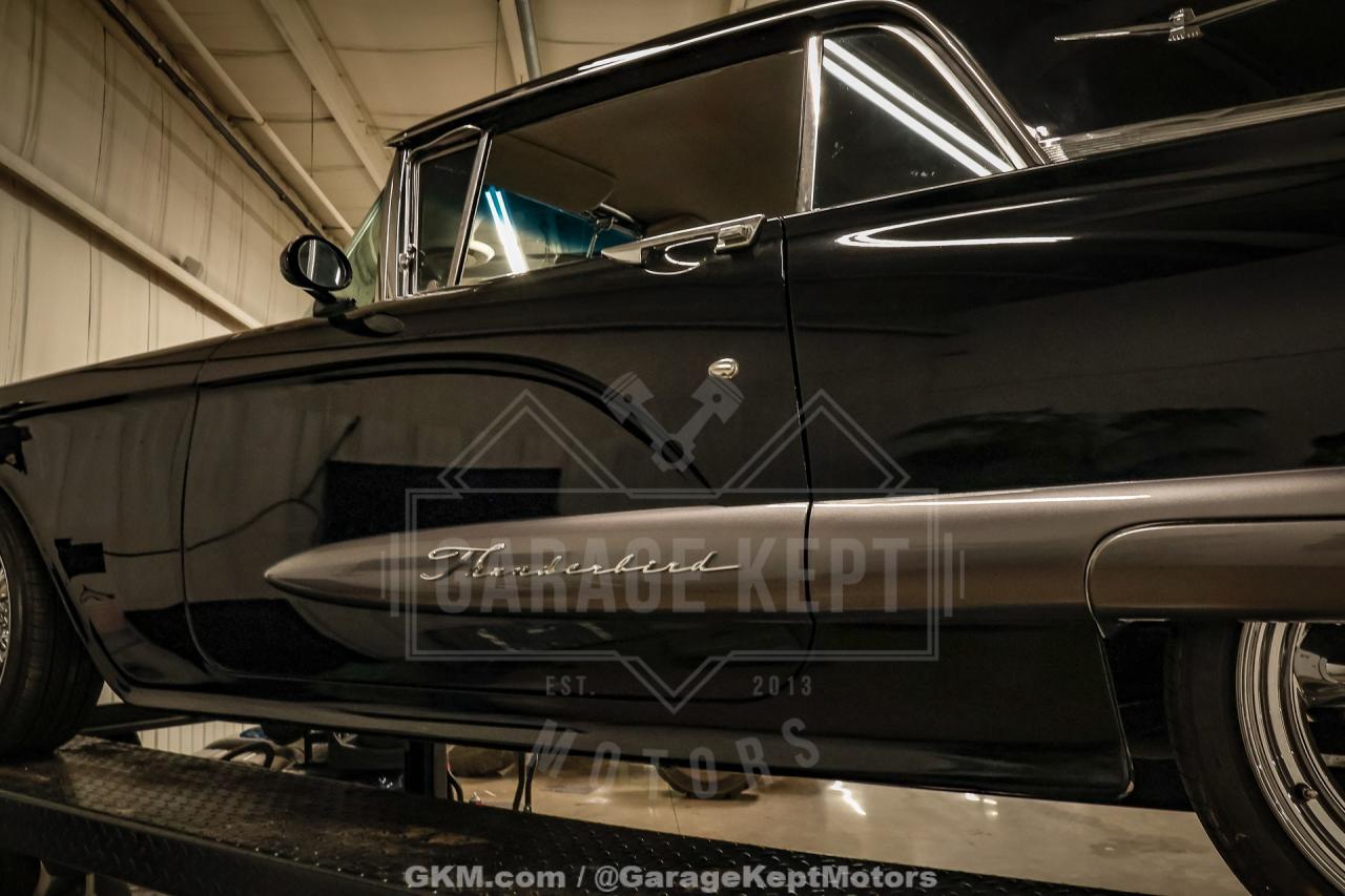 1960 Ford Thunderbird