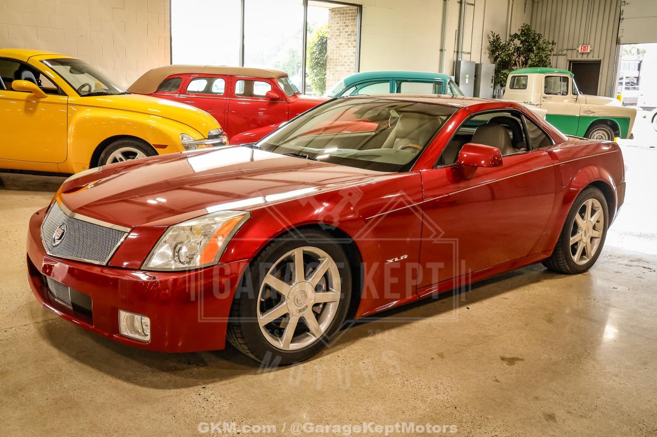2005 Cadillac XLR