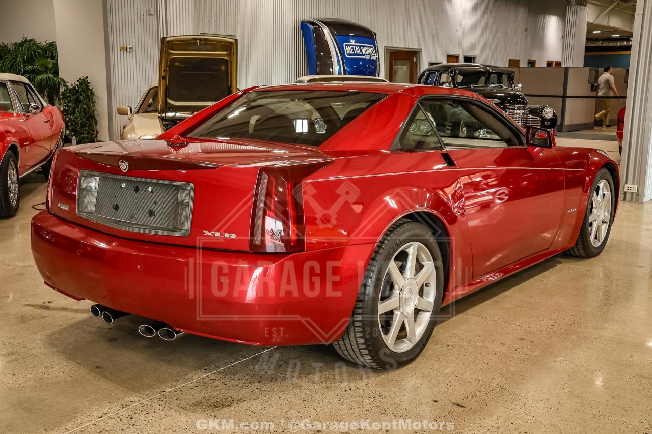 2005 Cadillac XLR