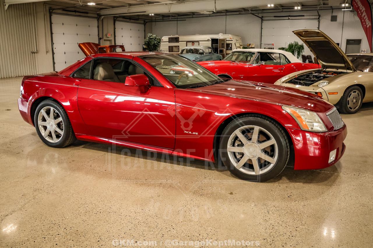 2005 Cadillac XLR