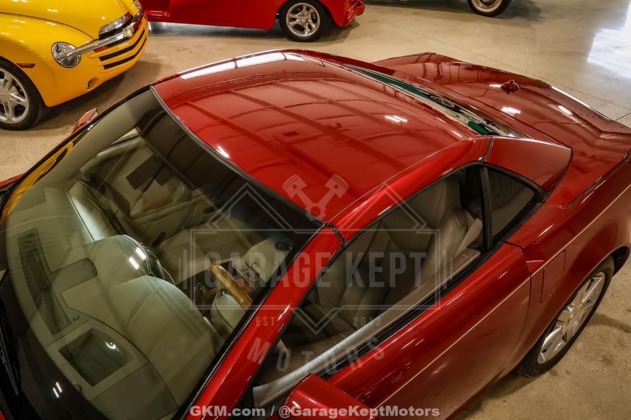 2005 Cadillac XLR