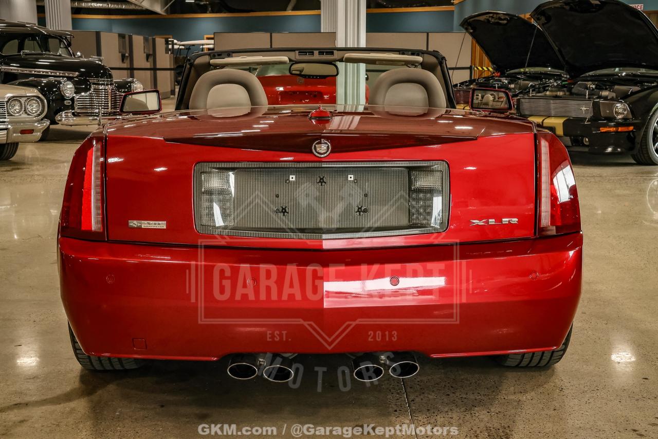 2005 Cadillac XLR